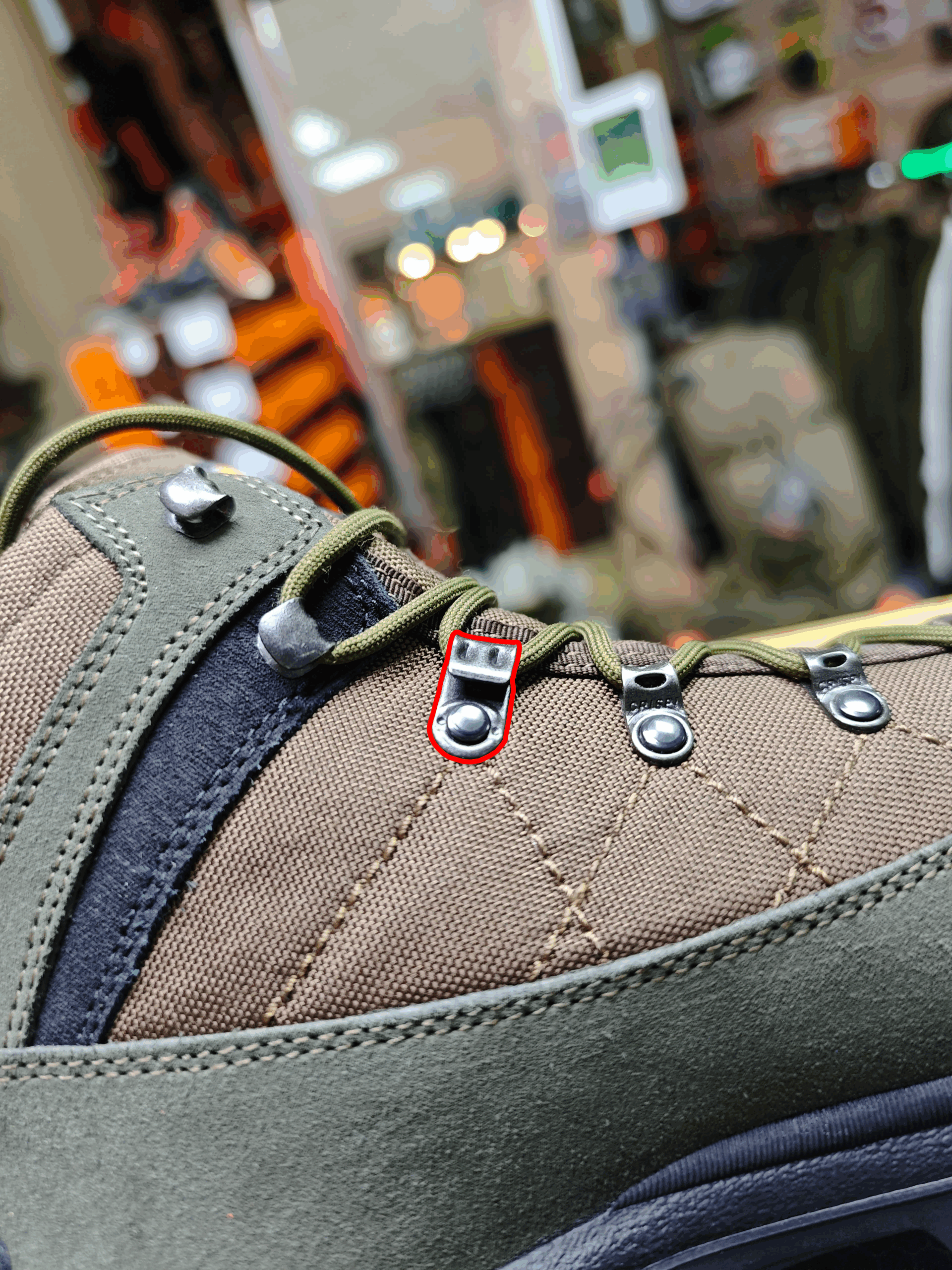 Bocanci Crispi Falkon Evo Chinga retentie