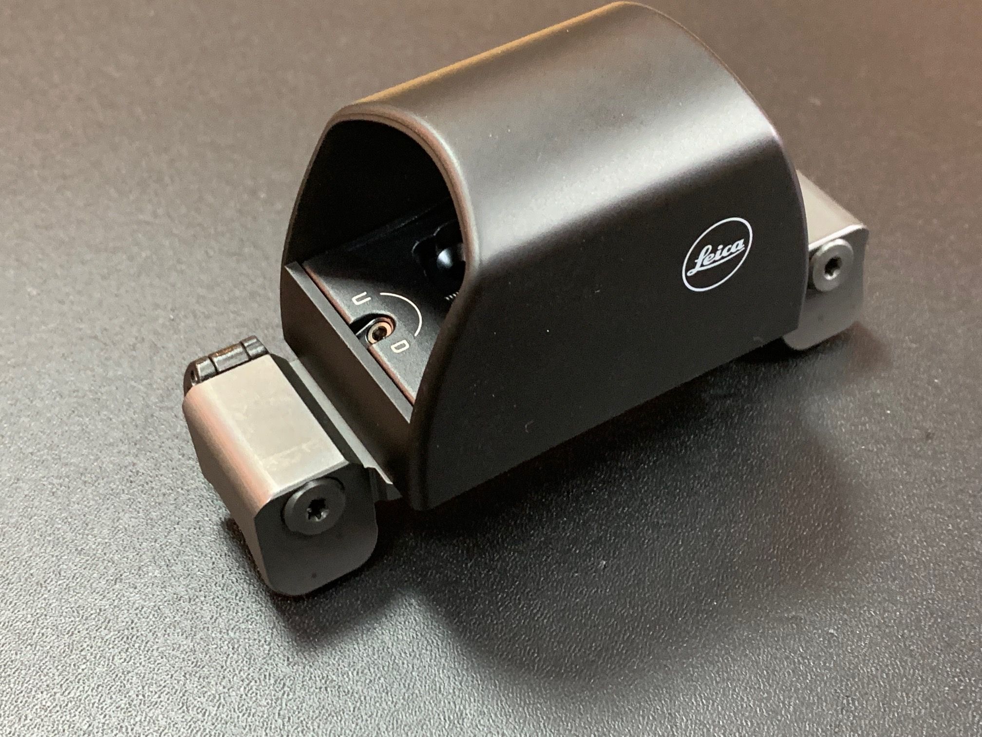 Prindere pentru Blaser - red dot Leica