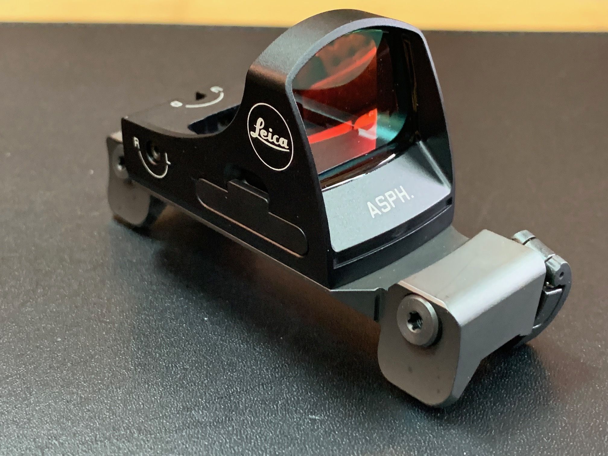 Prindere pentru Blaser - red dot Leica